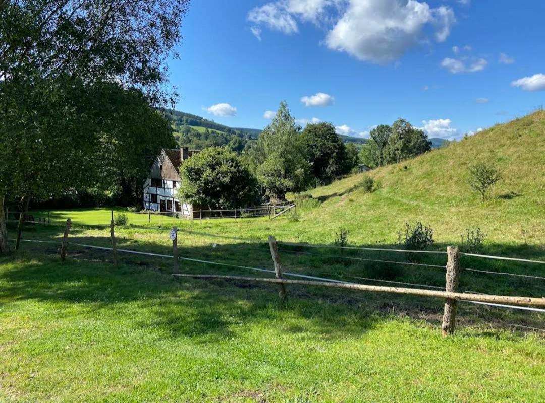 Le Clos Du Cerf - Le Sous-Bois Stoumont Exterior foto